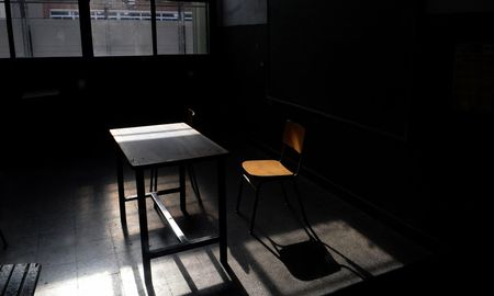 En la provincia de Santa Fe, solo el 46% de la población trans logró terminar la secundaria y su presencia en la universidad es casi nula. En la provincia de Santa Fe, solo el 46% de la población trans logró terminar la secundaria y su presencia en la universidad es casi nula.
