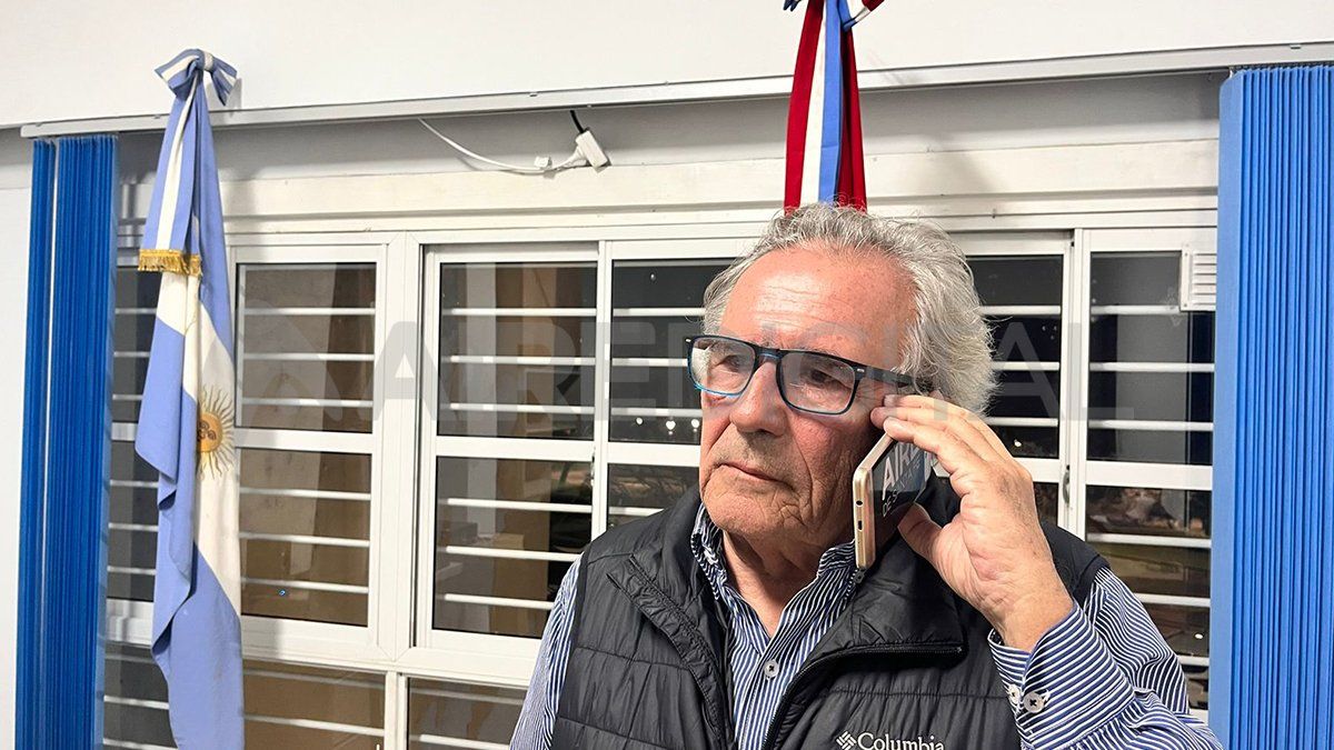 El presidente del Partido Justicialista, Ricardo Olivera, reconoció la victoria de Unidos para Cambiar Santa Fe e hizo un análisis del resultado. El presidente del Partido Justicialista, Ricardo Olivera, reconoció la victoria de Unidos para Cambiar Santa Fe e hizo un análisis del resultado.