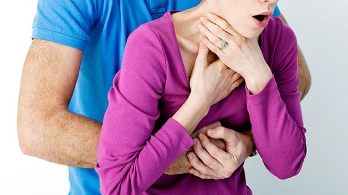 En la actualidad, se recomienda que la maniobra de Heimlich debe utilizarse sólo en caso de una obstrucción grave de la vía aérea, en la cual la persona ya no puede hacer ningún ruido.