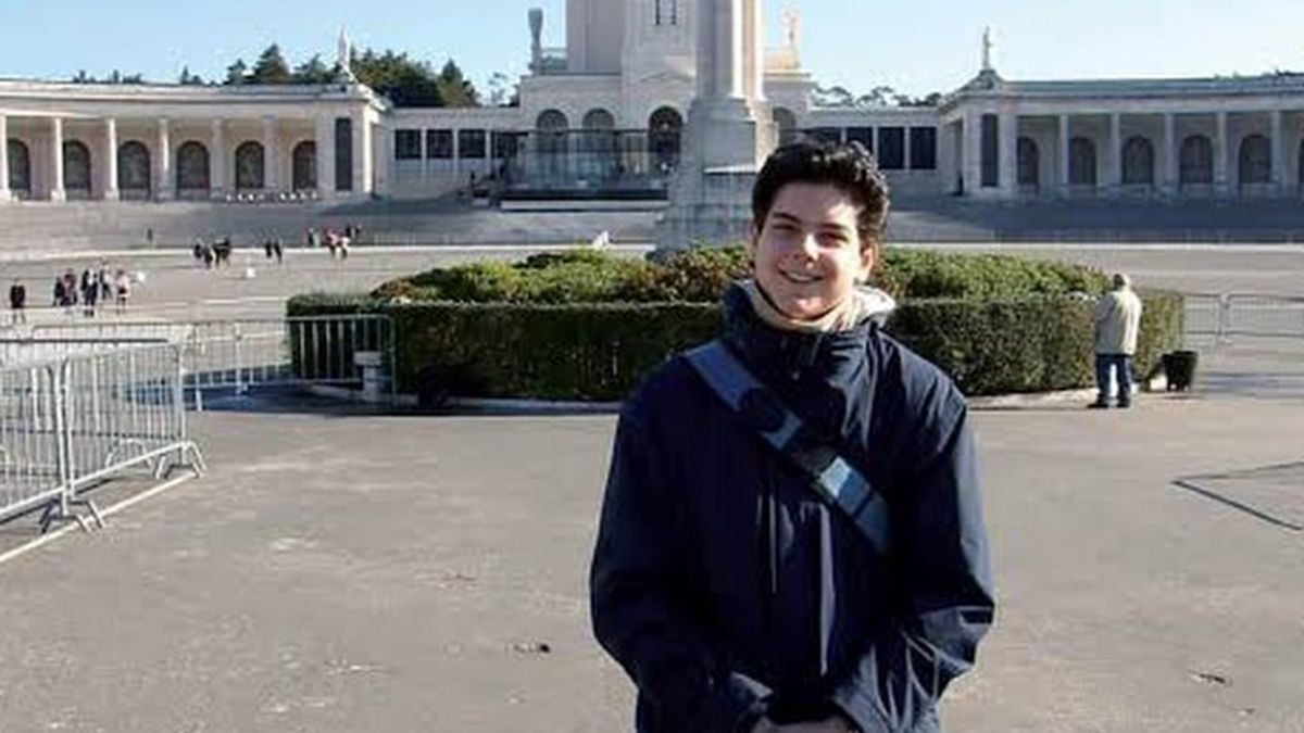 El Papa Francisco lo mencionó como un ejemplo a seguir para los jóvenes y como un modelo de santidad de la era digital.