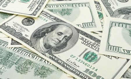 el dolar volvio a bajar y perforo la linea de los $63 en el arranque de la semana el dolar volvio a bajar y perforo la linea de los $63 en el arranque de la semana