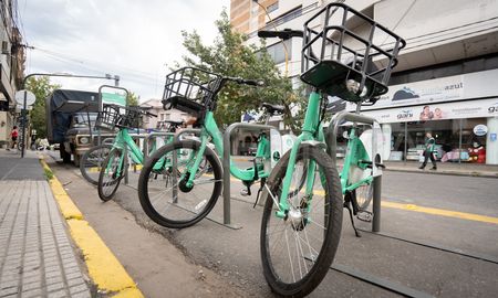 Las bicicletas públicas de Santa Fe ya superaron los 15000 viajes y destacan el correcto uso de los usuarios. Las bicicletas públicas de Santa Fe ya superaron los 15000 viajes y destacan el correcto uso de los usuarios.