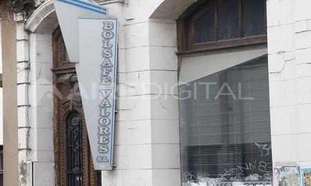 La firma supo funcionar en un edificio de San Jerónimo y Juan de Garay. La firma supo funcionar en un edificio de San Jerónimo y Juan de Garay.