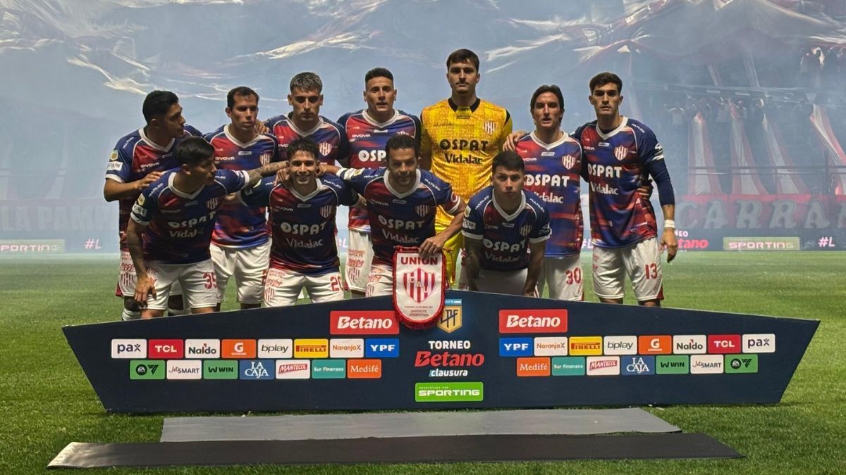 El once inicial de Unión que salió a la cancha en La Paternal.