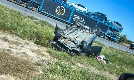 Una mujer resultó herida este miércoles tras protagonizar un fuerte accidente en la autopista Rosario–Santa Fe. Una mujer resultó herida este miércoles tras protagonizar un fuerte accidente en la autopista Rosario–Santa Fe.
