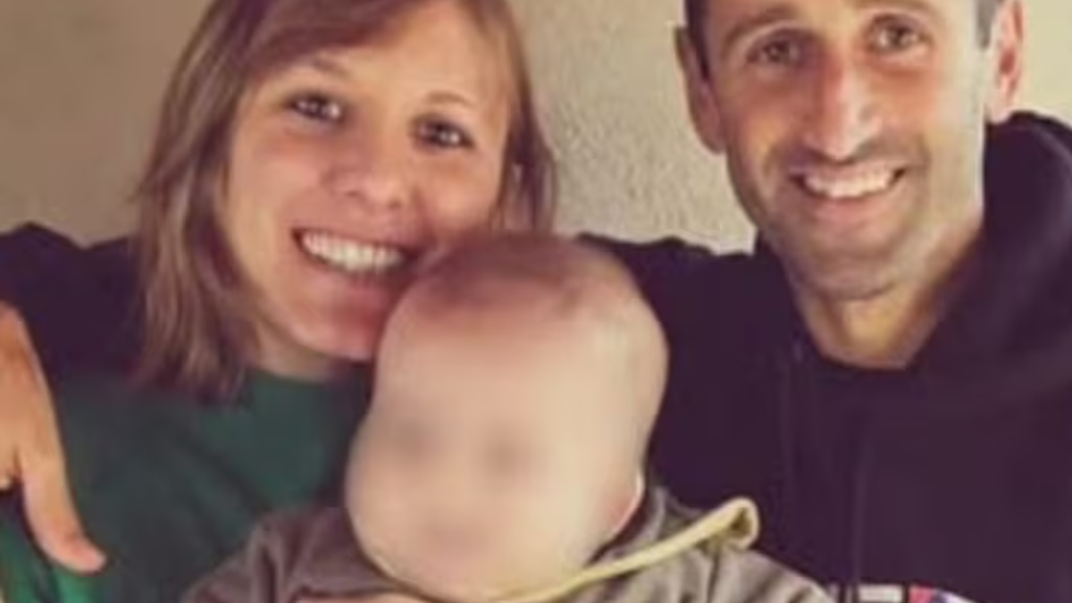 Murió la beba que nació por cesárea tras la muerte de su mamá en una muestra de dinosaurios