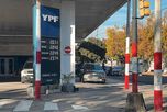 La petrolera YPF aplicó una nueva suba de los combustibles en Santa Fe. La petrolera YPF aplicó una nueva suba de los combustibles en Santa Fe.