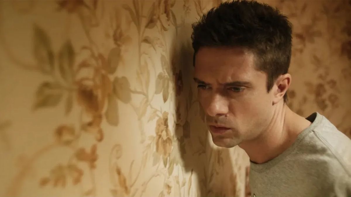 La nueva película de terror de Netflix mantiene a los espectadores al borde del asiento.