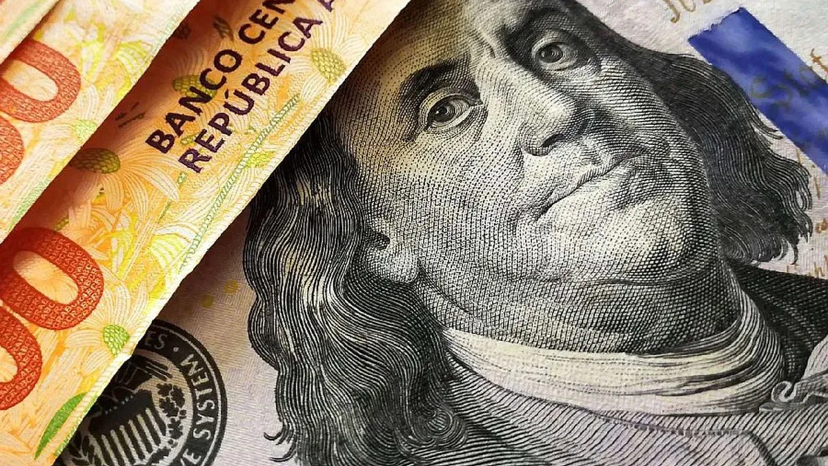 La cuenta que debe tenerse en cuenta a partir de la resolución es: valor dólar oficial $365,50 y sumarle los tributos de 45%, 30% y 25%. La cuenta que debe tenerse en cuenta a partir de la resolución es: valor dólar oficial $365,50 y sumarle los tributos de 45%, 30% y 25%.