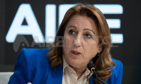 Fein criticó la interna entre Pullaro y Losada y dijo que responden a una estrategia nacional. Fein criticó la interna entre Pullaro y Losada y dijo que responden a una estrategia nacional.