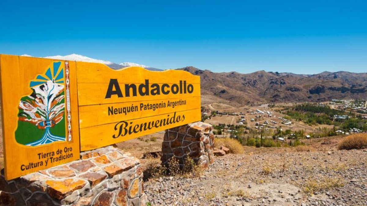 Con su infraestructura para deportes de invierno, Neuquén ofrece una variedad de opciones para quienes buscan disfrutar de la nieve y la adrenalina. Con su infraestructura para deportes de invierno, Neuquén ofrece una variedad de opciones para quienes buscan disfrutar de la nieve y la adrenalina.