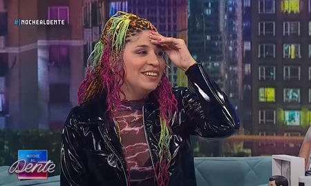 Rocío Quiroz paso un bizarro momento junto a una fan en un show en Tucumán. Rocío Quiroz paso un bizarro momento junto a una fan en un show en Tucumán.