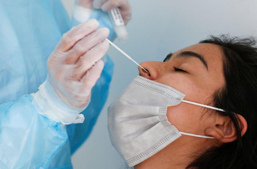 Camerún: estudian una nueva cepa de covid con 46 mutaciones en el sur de Francia