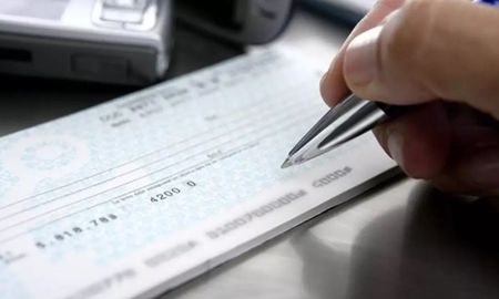 El 47% de las empresas tienen problemas de pago y los cheques rebotados subieron un 40%, indica una encuesta de la Unión Industrial Argentina. El 47% de las empresas tienen problemas de pago y los cheques rebotados subieron un 40%, indica una encuesta de la Unión Industrial Argentina.