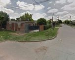 Una mujer de 43 años fue encontrada muerta junto a su cama en una vivienda de Moreno. Una mujer de 43 años fue encontrada muerta junto a su cama en una vivienda de Moreno.