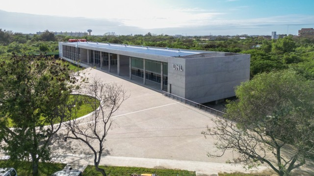 Aulario Común de la UNL en la Costanera Este de la ciudad de Santa Fe. Aulario Común de la UNL en la Costanera Este de la ciudad de Santa Fe.
