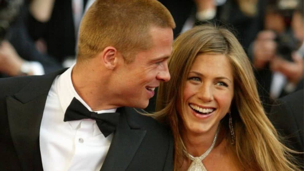 la foto de brad pitt y jennifer aniston que comprobaria su relacion.jpg