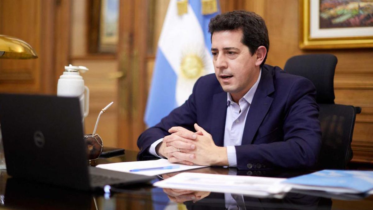 En los últimos días se viene hablando de desplazar a Wado de Pedro del Ministerio del Interior a la cartera de Justicia y designar a Agustín Rossi en su reemplazo.