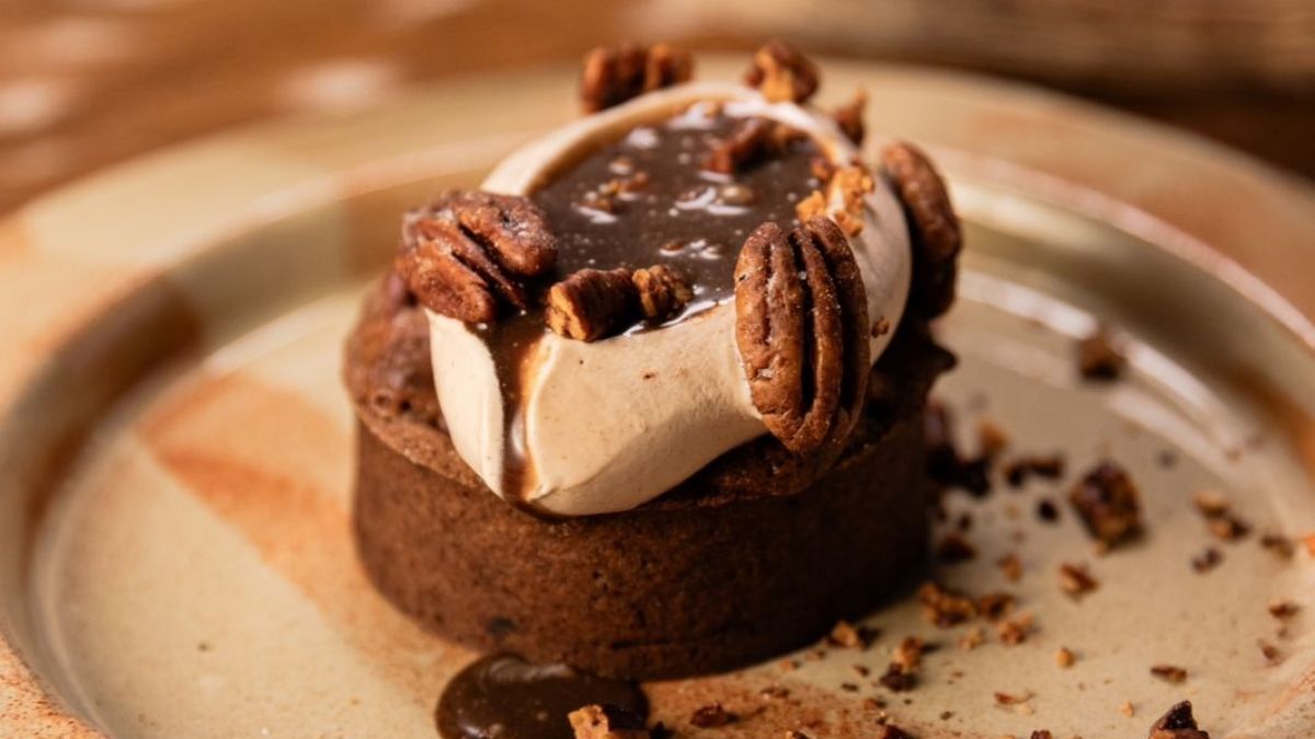 New school pecan pie. New school pecan pie.