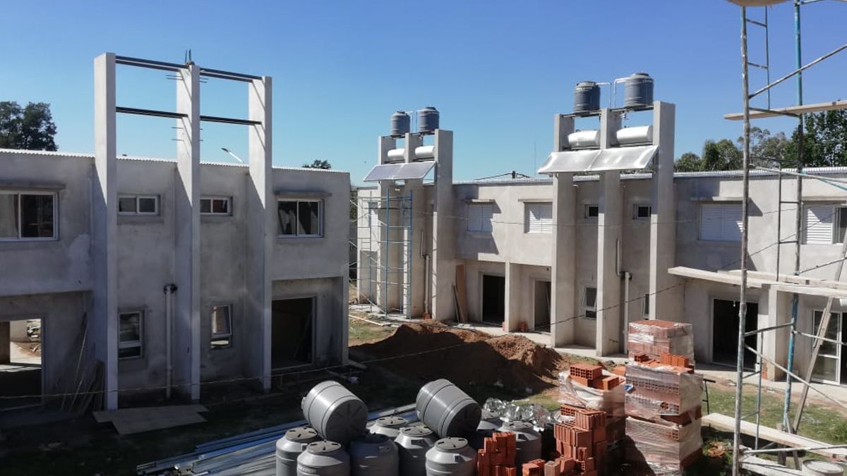 Las familias interesadas en participar deberán anotarse exclusivamente a través de internet en el Registro Digital de Acceso a la Vivienda. En tanto