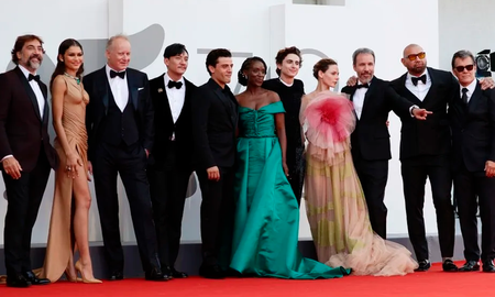 El vaivén de fechas de estreno ha sido el pan de cada día con Dune. A causa de la crisis del coronavirus, Warner Bros ha ido ajustando y retrasando las fechas hasta que finalmente ha encontrado el acomodo final. Los espectadores argentinos tendrán la oportunidad de verla en cines el próximo 14 de octubre. El vaivén de fechas de estreno ha sido el pan de cada día con Dune. A causa de la crisis del coronavirus, Warner Bros ha ido ajustando y retrasando las fechas hasta que finalmente ha encontrado el acomodo final. Los espectadores argentinos tendrán la oportunidad de verla en cines el próximo 14 de octubre.