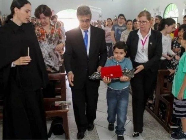La recuperación inexplicable en 2013 de un niño brasileño fue el milagro comprobado por el Vaticano.