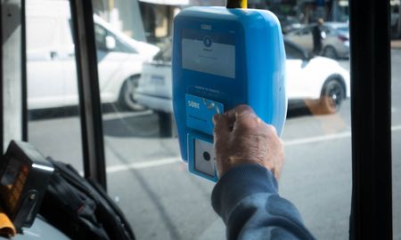 Tarjeta o billetera virtual, el medio de pago hace la diferencia en el precio del boleto de colectivo en Santa Fe. Tarjeta o billetera virtual, el medio de pago hace la diferencia en el precio del boleto de colectivo en Santa Fe.