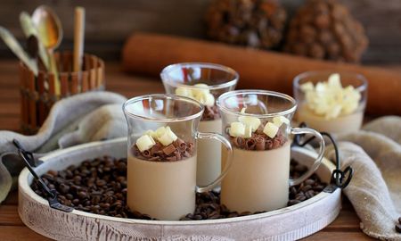 Panna cotta de café para disfrutar un postre delicioso. Panna cotta de café para disfrutar un postre delicioso.