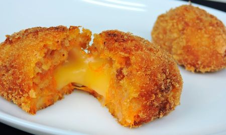 Medallones de calabaza rellenos con queso. Medallones de calabaza rellenos con queso.