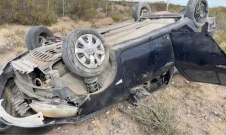 Así quedó la camioneta del jefe comunal de Limay Mahuida. Así quedó la camioneta del jefe comunal de Limay Mahuida.