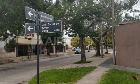 El domingo, la zona se vio revuelta por el robo, los golpes y los rastros de sangre que quedaron en el lugar. El domingo, la zona se vio revuelta por el robo, los golpes y los rastros de sangre que quedaron en el lugar.