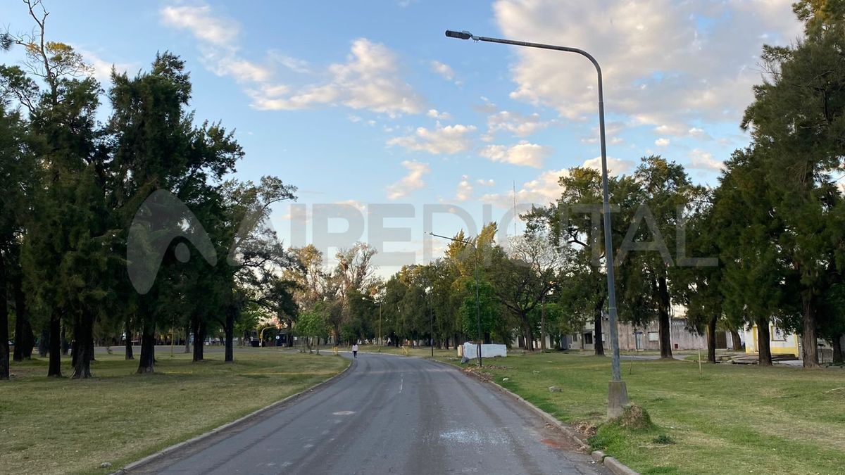 Volvió el vandalismo al Parque Juan de Garay rompieron las luminarias