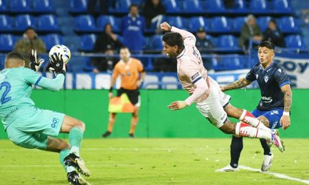 De palomita al gol: Madelón encontró en el banco el empate que le permitió llegar a 20 puntos y depender de si mismo para clasificar a octavos. De palomita al gol: Madelón encontró en el banco el empate que le permitió llegar a 20 puntos y depender de si mismo para clasificar a octavos.