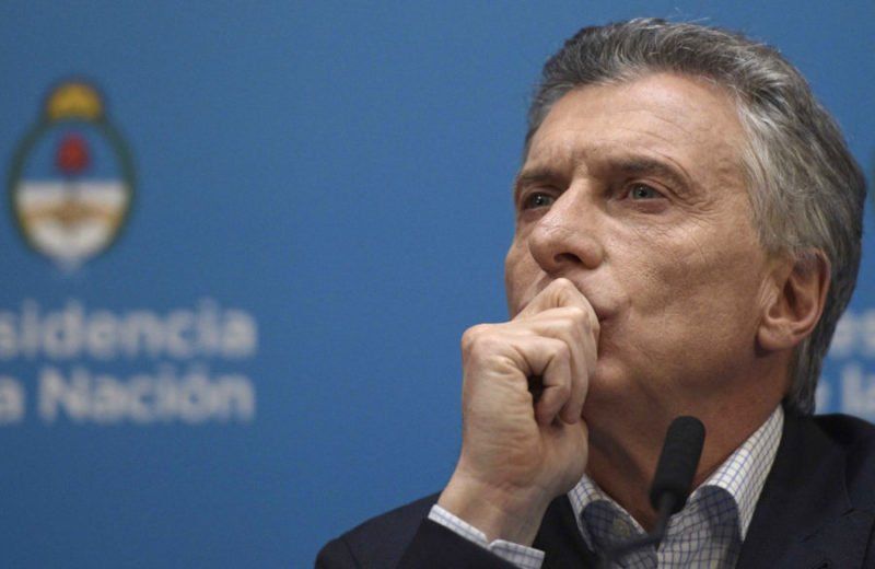 En un escenario de crisis, Macri encabeza una reunión nacional de gabinete ampliado