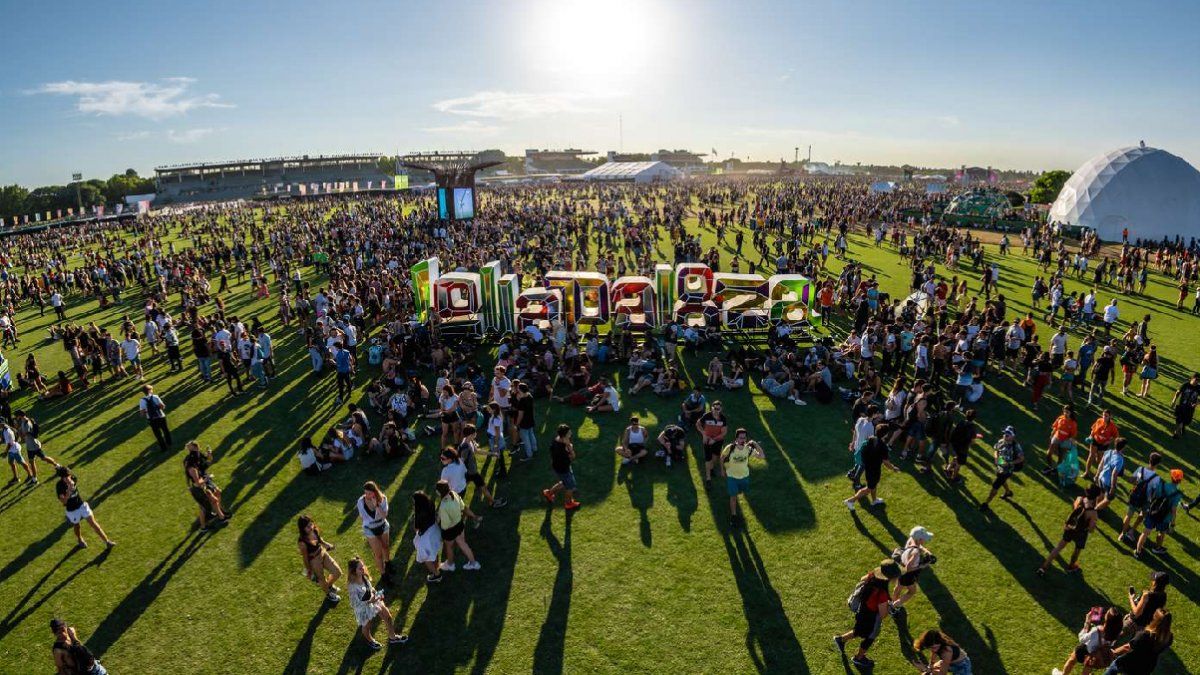 La producción local aclaró que las entradas compradas antes del anuncio de la reprogramación tendrán validez para las nuevas fechas