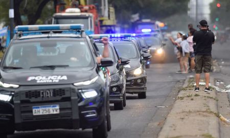 Las protestas continúan en las ciudades de Rosario y Santa Fe. Las protestas continúan en las ciudades de Rosario y Santa Fe.