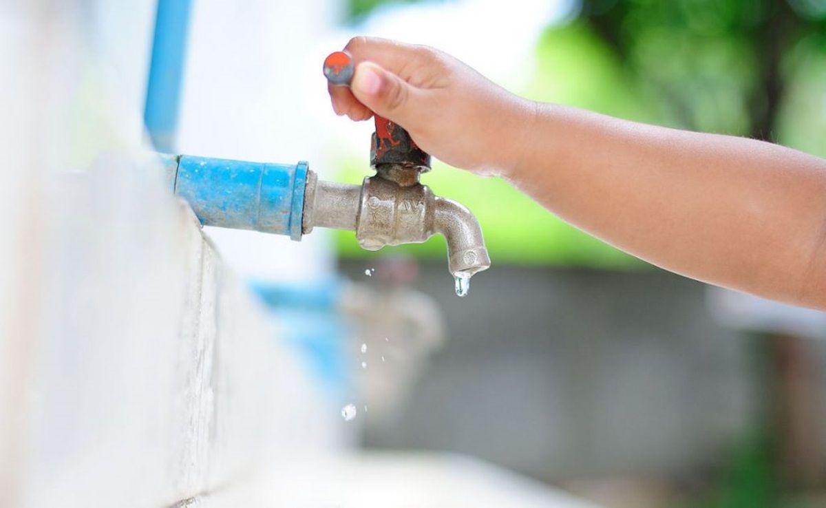 Se incrementó el consumo de agua potable en Santa Fe y piden hacer un uso responsable. 