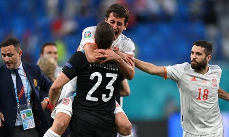 España venció a Suiza por penales y avanzó a semifinales de la Eurocopa. España venció a Suiza por penales y avanzó a semifinales de la Eurocopa.
