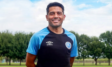 Walter Erviti se convirtió en el nuevo entrenador de Almirante Brown. Walter Erviti se convirtió en el nuevo entrenador de Almirante Brown.