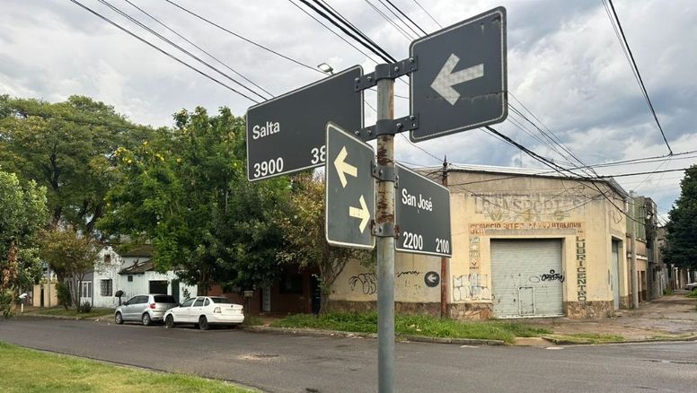 Un mecánico de barrio Roma sufrió quemaduras cuando soldaba en la fosa de su taller