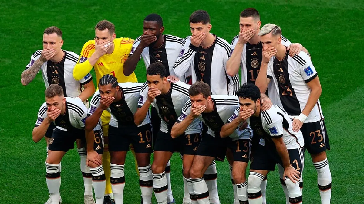 Los jugadores alemanes protestaron por la