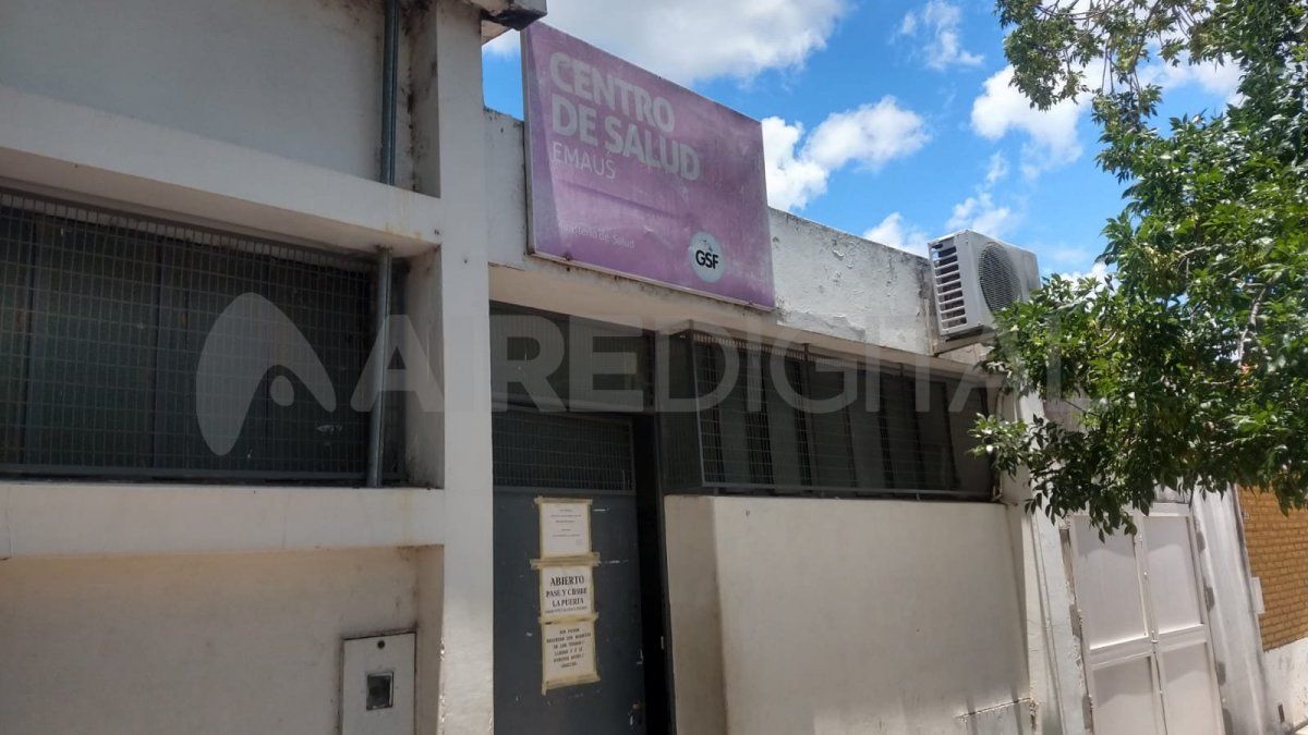 El Centro de Salud Emaús de Barrio Centenario está ubicado en Salustiano Zavalía al 300.