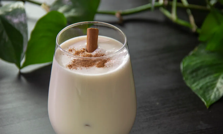 Cremoso, aromático y lleno de tradición, el coquito puertorriqueño es una receta infalible para brindar y compartir en cualquier celebración. Cremoso, aromático y lleno de tradición, el coquito puertorriqueño es una receta infalible para brindar y compartir en cualquier celebración.