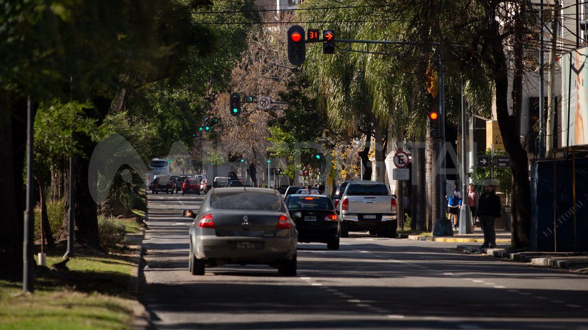 Hasta las 00 horas del lunes continúa la restricción vehicular total en la provincia de Santa Fe