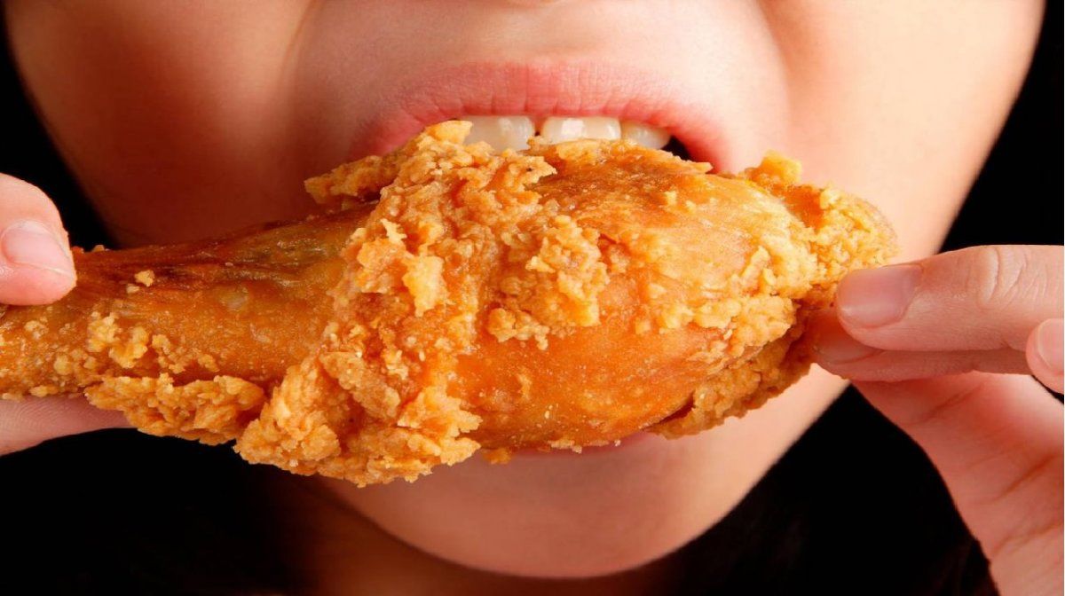 Por un error del sistema comió pollo gratis durante meses