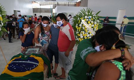 Brasil es el país más golpeado por la pandemia en América del Sur. Brasil es el país más golpeado por la pandemia en América del Sur.