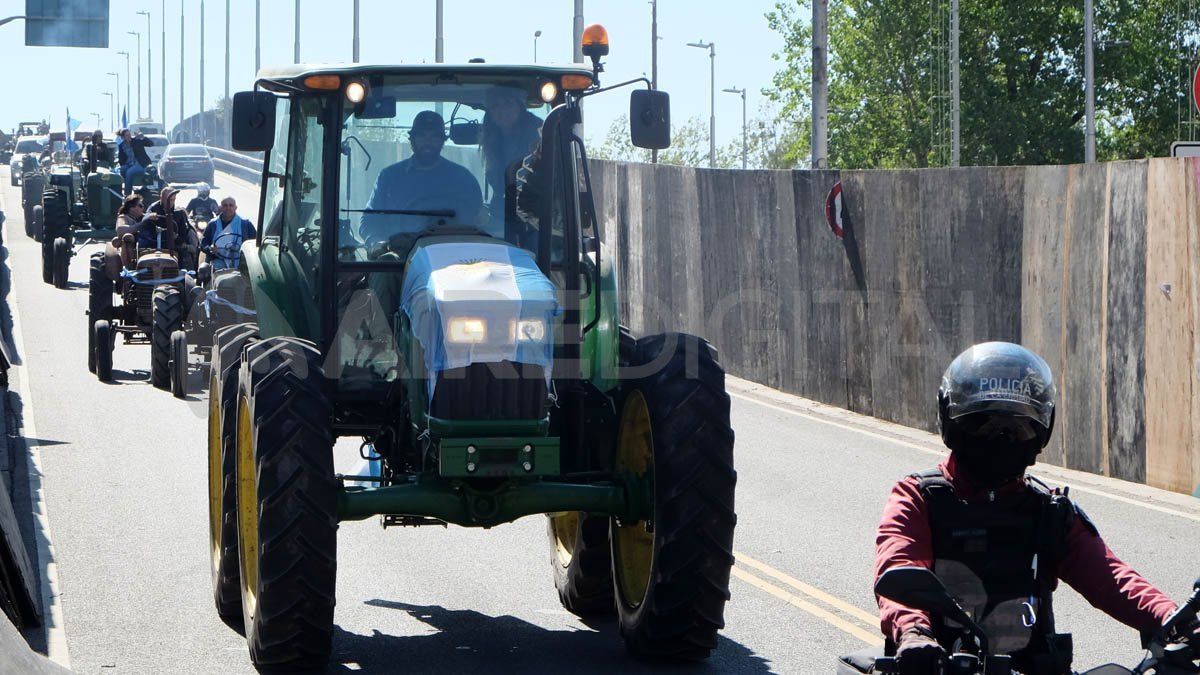 Hartos de la presión impositiva, productores agropecuarios marcharon a Plaza de Mayo.