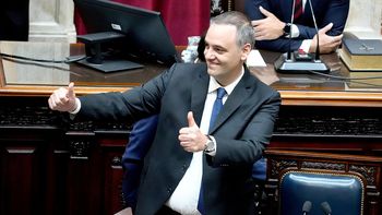 El fiscal Gerardo Pollicita rechazó este martes el pedido de la diputada nacional del bloque Coherencia, Marcela Pagano, para detener “de manera inmediata” al jefe de Gabinete, Manuel Adorni.