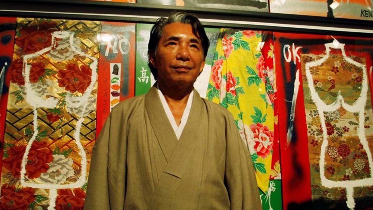 Primer diseñador japonés que se impuso en París, donde hizo toda su carrera e hizo famoso su nombre, Takada falleció “en el Hospital Americano de Neuilly-sur-Seine (a las afueras de París) a causa del covid-19”, dijo el portavoz en un comunicado.