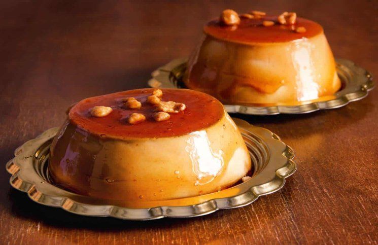 Flan de caf & eacute; terminado. & nbsp;